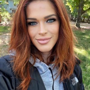 Meet your Posher, Allie❤️